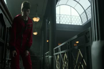 Money Heist 2020 S04 La boda de Berlín Episode 2 in Hindi thumb 